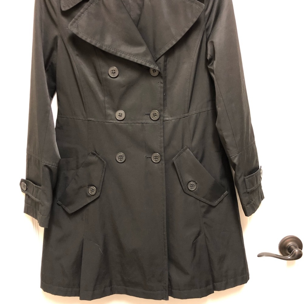 DKNY trench coat - Picture 3 of 8